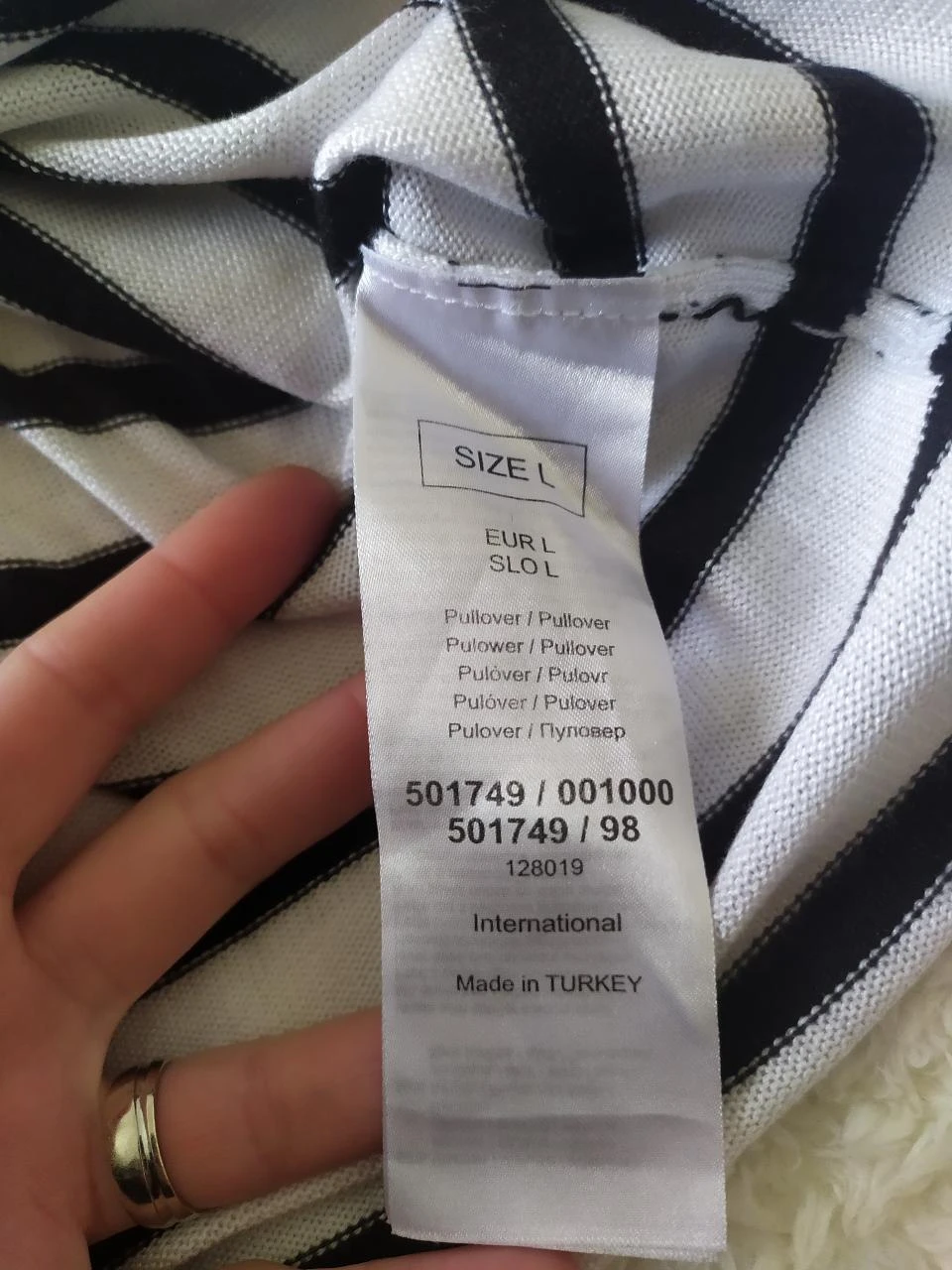 Breton Orsay L Pull rayé à épaules dénudées – photo 9